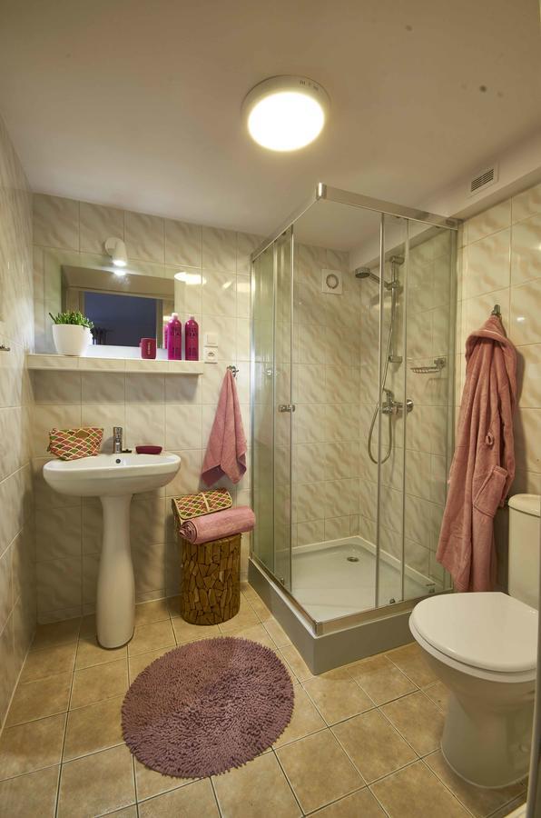 Arenda Apartamenty&Domki Caloroczne Sierakow  Dış mekan fotoğraf